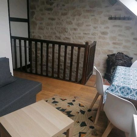 Ferienwohnung Le Charme De La Pierre Echarcon Exterior foto